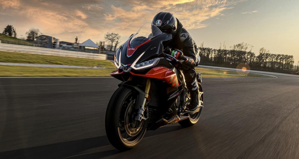 Nouvelle Aprilia RSV4 | L'ultime Superbike 